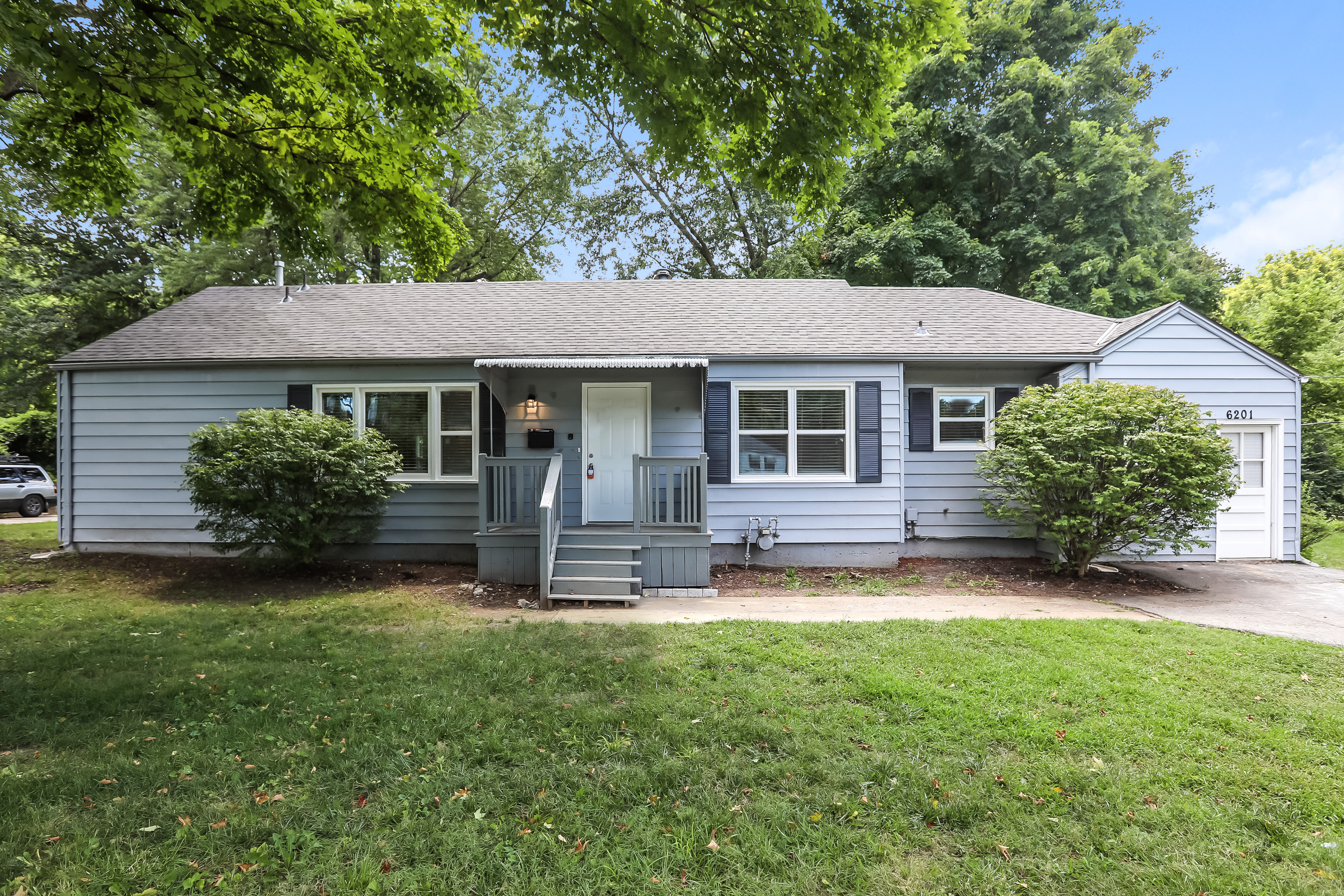 6201 E Red Bridge Rd Kansas City, MO 64134